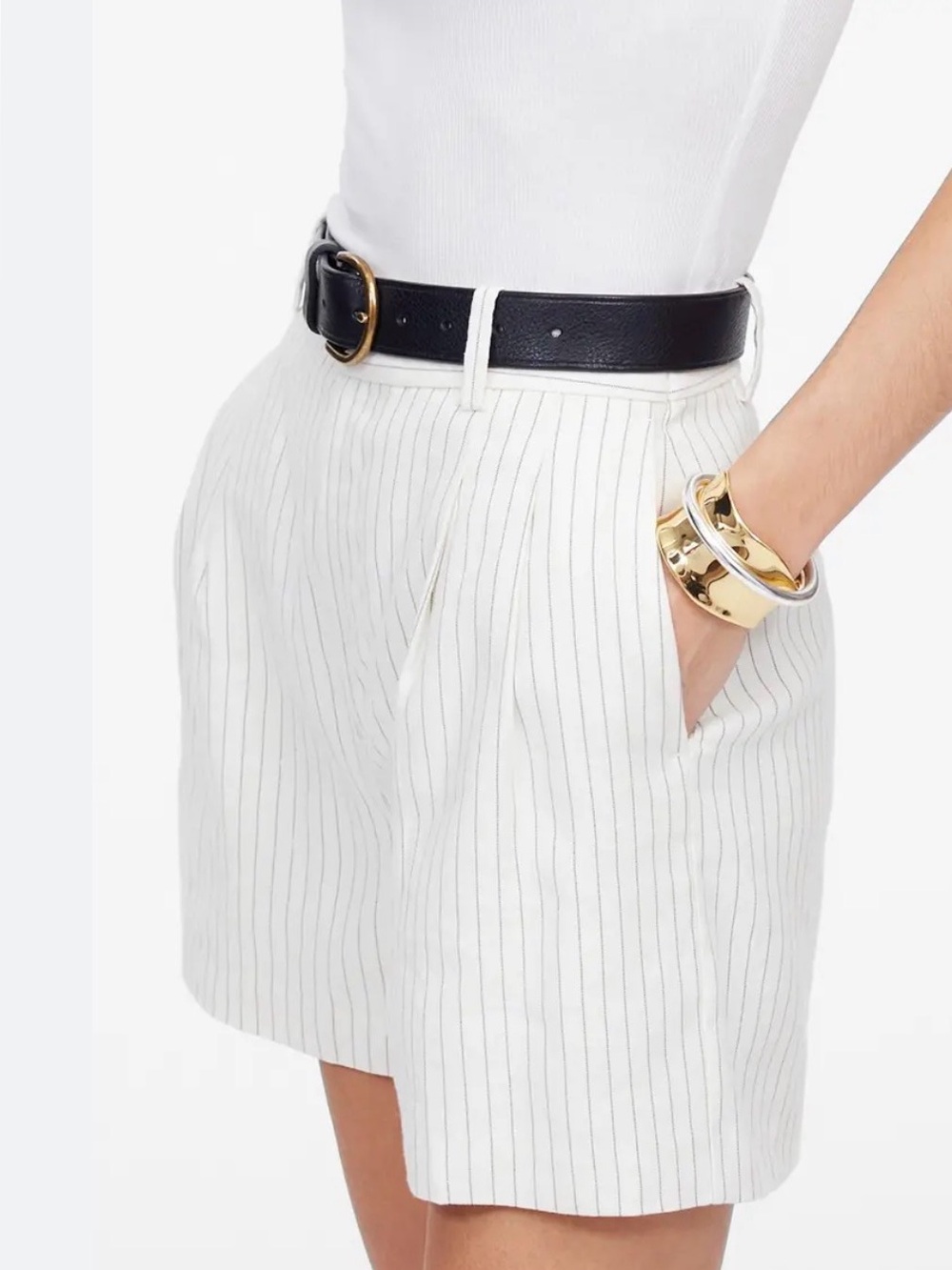 ✨Madewell Pleated Trouser Shorts in Pinstripe Linen Blend ivory and navy